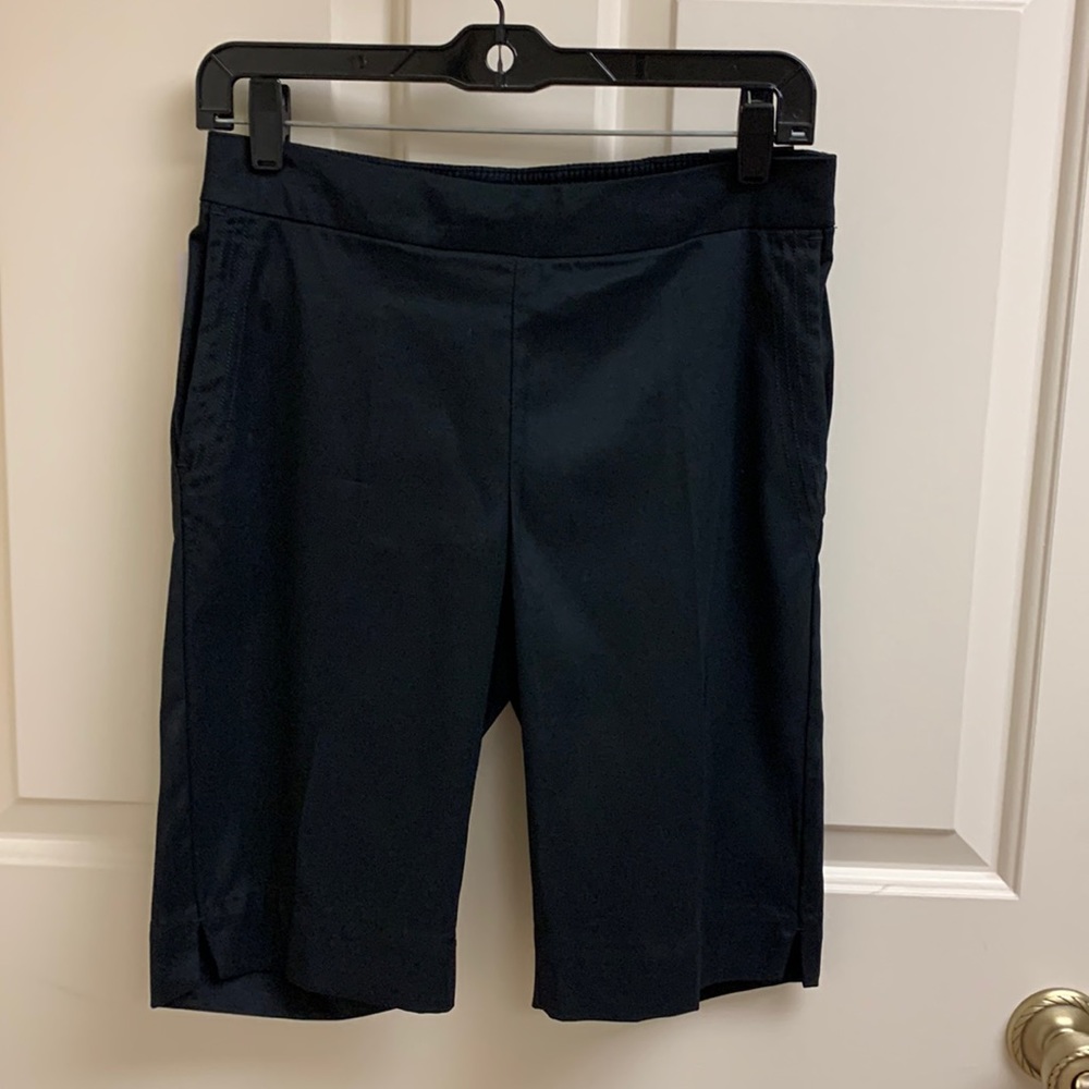 NWT Black Nike Golf Shorts, Size XS, back waist is elastic, front waist is flat